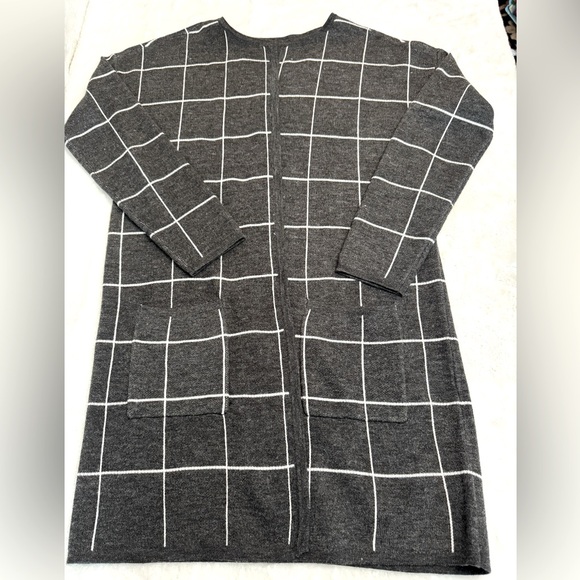 The Limited Gray & White Classy Open Front Long Cardigan w/ Pockets- size S - Picture 12 of 12
